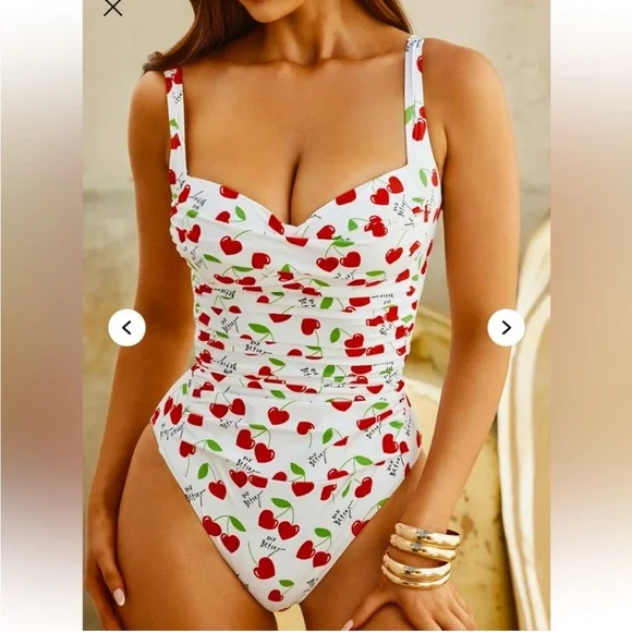 Betsey Johnson ベッツィジョンソン ワンピース S Plus Size - Betsey Johnson Black Cherry Wireless One-Piece